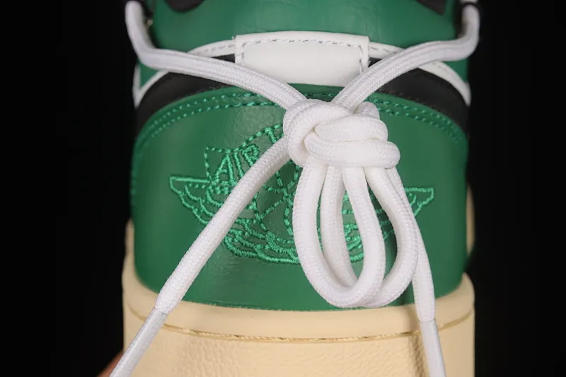 All categories Air Jordan Jordan series basketball shoes Air Jordan 1 Low Z version Air Jordan 1 Low AJ1 Joe 1 customized version Vibe flavor deconstruction Sports culture basketball shoes 553558-129